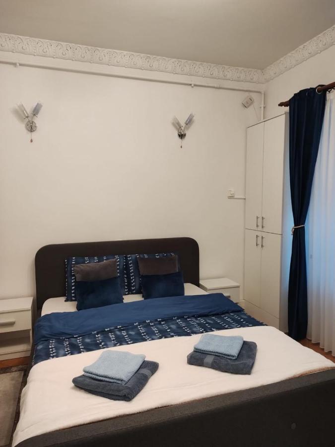 Royal Studio In Old Town Bucarest Exterior foto