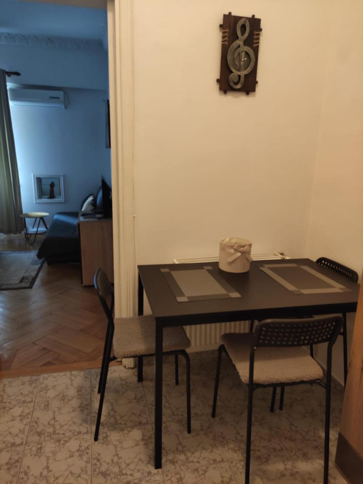 Royal Studio In Old Town Bucarest Habitación foto